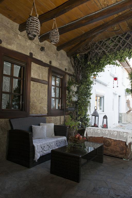 אדסה Varosi Guesthouse מראה חיצוני תמונה