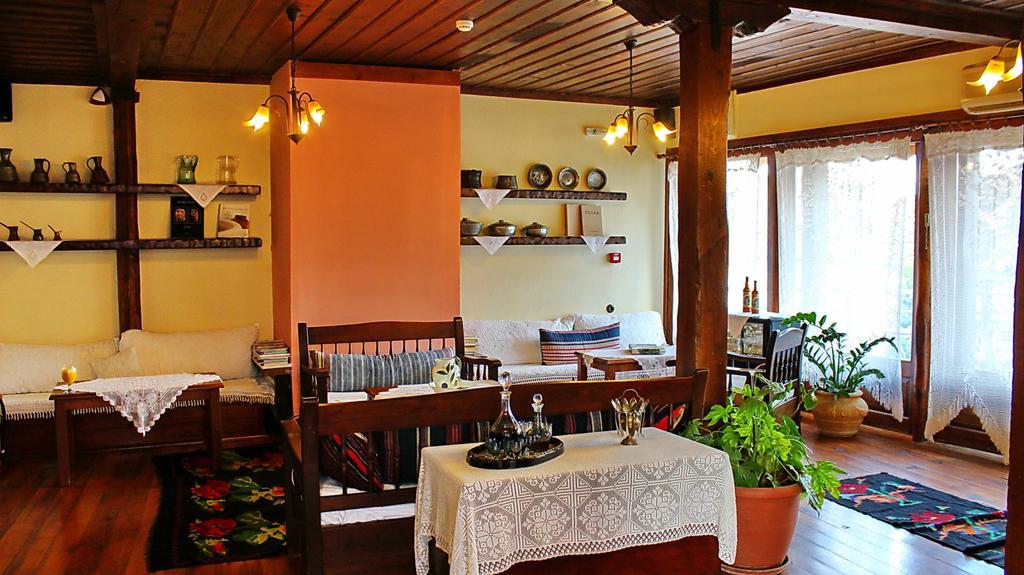 אדסה Varosi Guesthouse מראה חיצוני תמונה