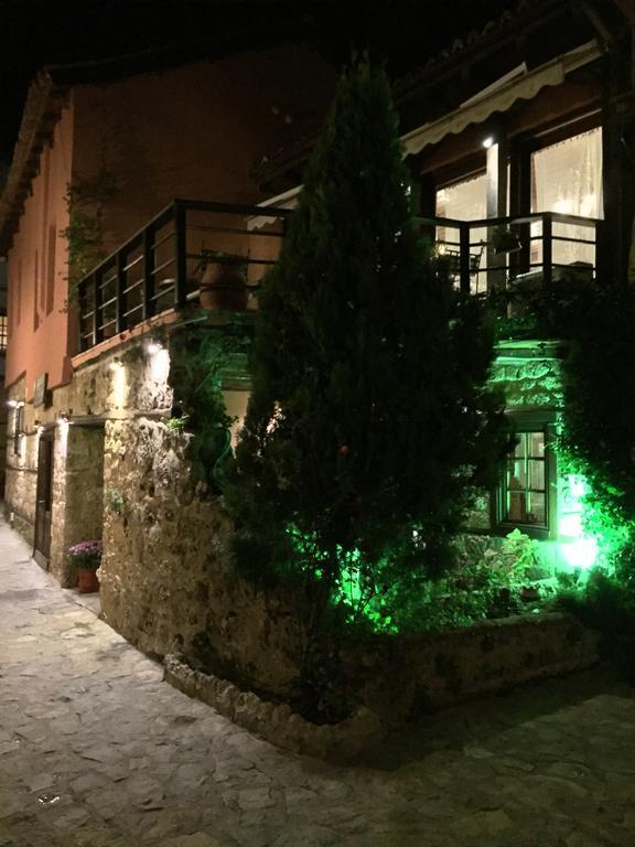 אדסה Varosi Guesthouse מראה חיצוני תמונה