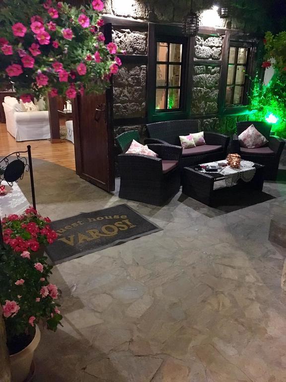 אדסה Varosi Guesthouse מראה חיצוני תמונה