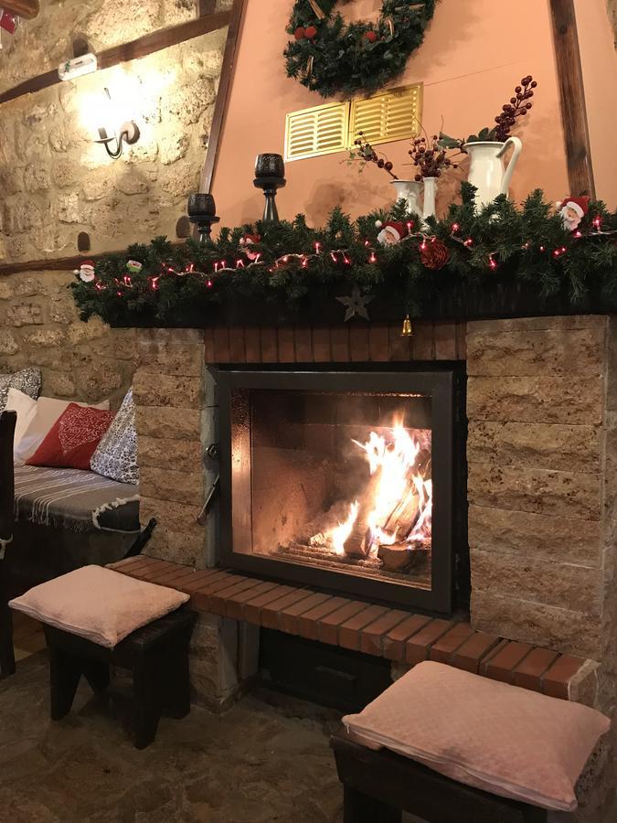 אדסה Varosi Guesthouse מראה חיצוני תמונה