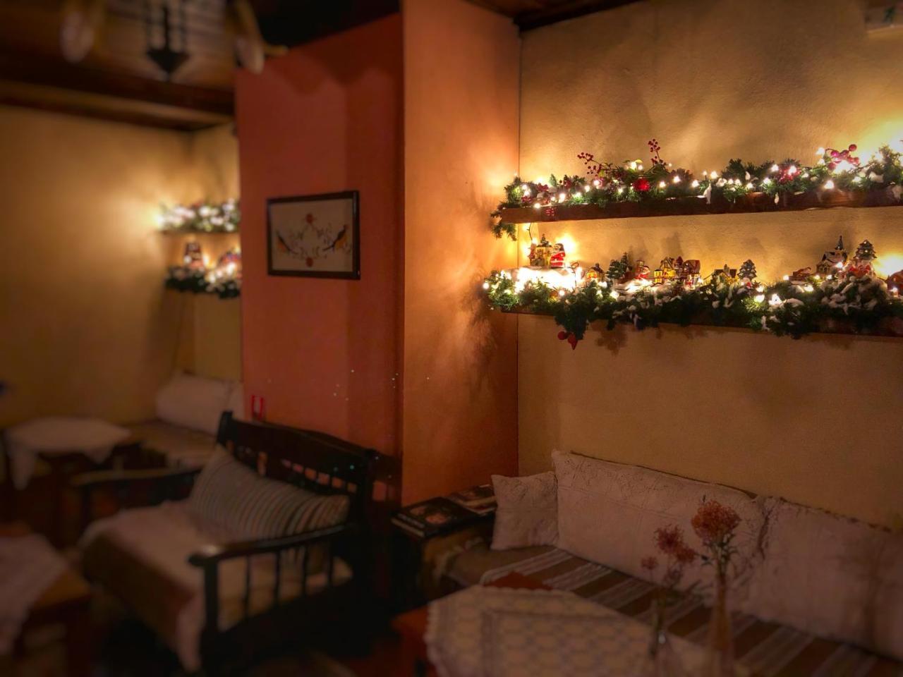 אדסה Varosi Guesthouse מראה חיצוני תמונה