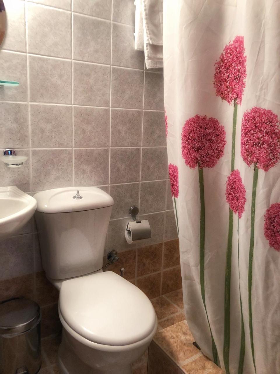 אדסה Varosi Guesthouse מראה חיצוני תמונה