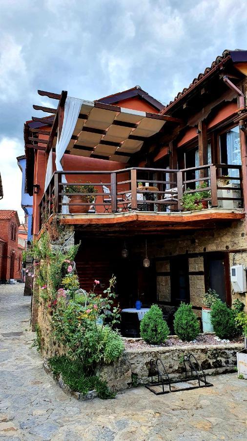 אדסה Varosi Guesthouse מראה חיצוני תמונה